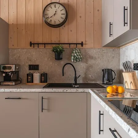 Z Widokiem -tatry With A View Of The Tatra Mountains- Chalet *